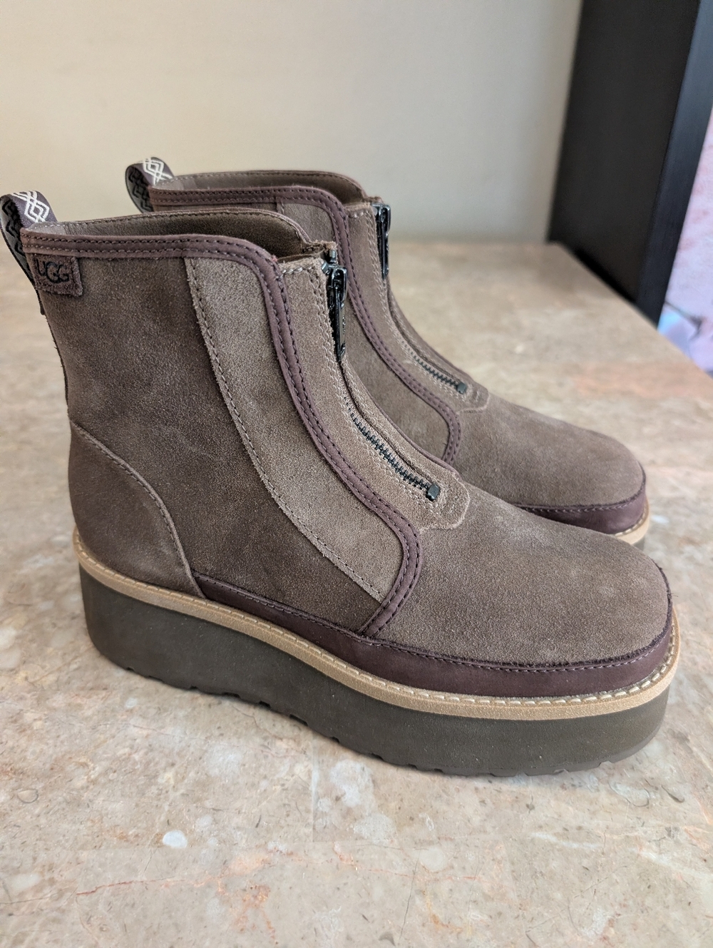 UGG Cityfun Zip Boots Brown Taupe Platforms Boots Shoes Women's Size 7 No Box